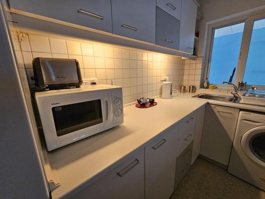 3 Bedroom Apt In Prime Location 5M Away From Beach Is-Swieqi Esterno foto